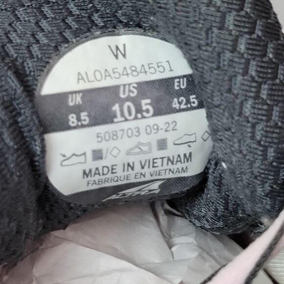 Altra Women's Pink Sneakers - Picture 9 of 14